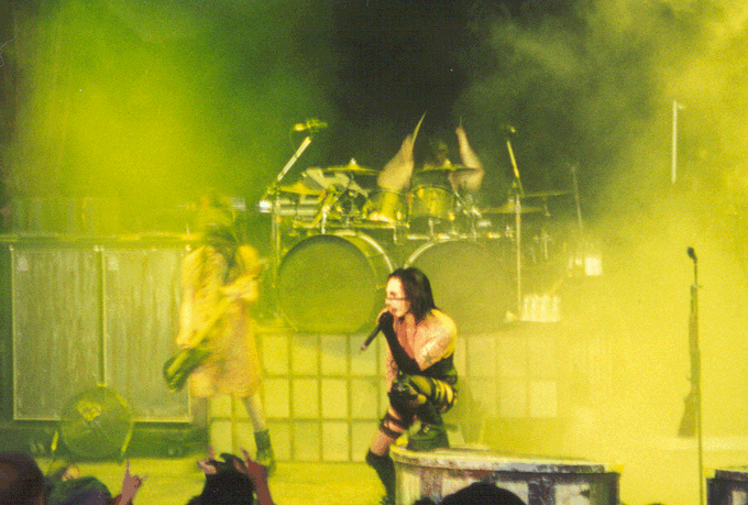 manson2.gif (240107 bytes)