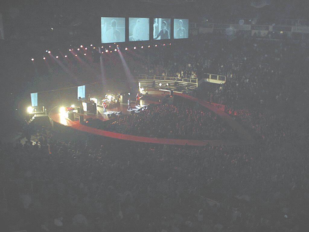 u2heart.gif (329913 bytes)